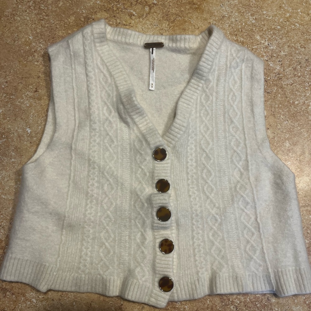 Beatrice Cashmere Button-Up Vest by Free People size M, looks like an XS Cream - Picture 3 of 5